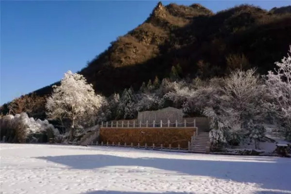 野三坡冬季喜讯，这个冬季不寂寞，百里峡冰雪狂欢季来喽！